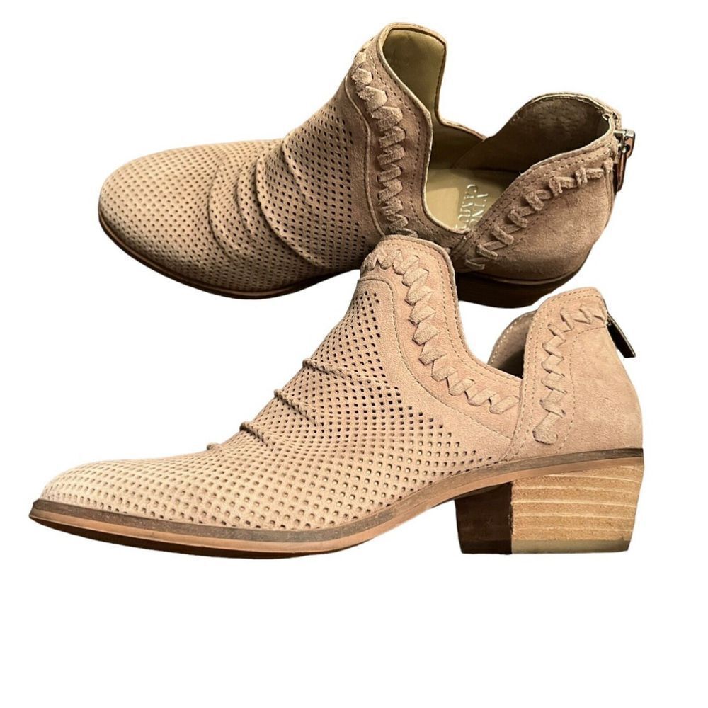 Vince Camuto Perforated Suede Ankle Booties Palmina Beige Size 6